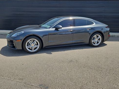 Certified 2024 Porsche Panamera 4 AWD/4WD image 6