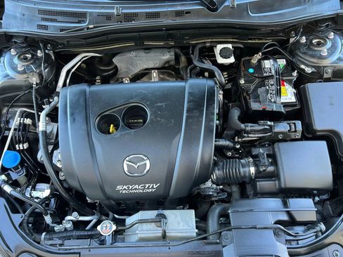 Used 2018 MAZDA MAZDA3 Sport image 38