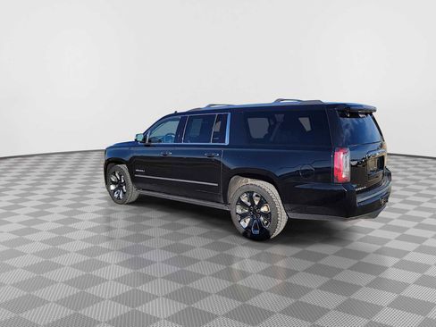 Used 2020 GMC Yukon XL Denali w/ Denali Ultimate Black Edition AWD/4WD image 6