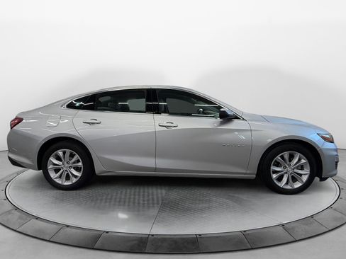 Used 2021 Chevrolet Malibu LT image 2
