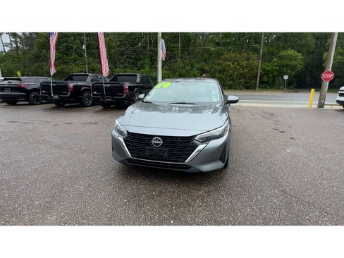 Used 2024 Nissan Sentra SV image 7