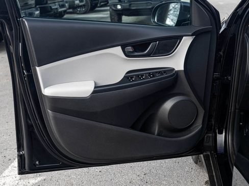 Used 2023 Hyundai Kona SEL w/ Cargo Package image 10