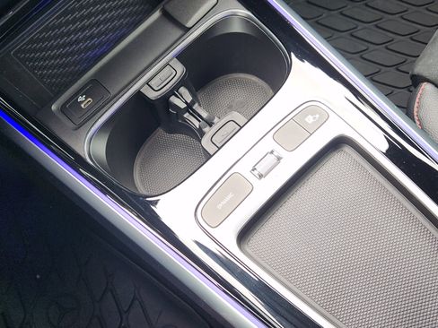 Used 2024 Mercedes-Benz GLB 250 GLB 250 image 19