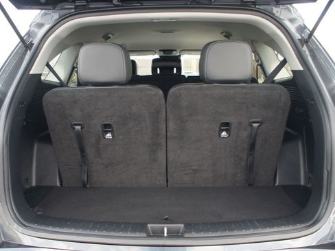 Used 2024 Kia Sorento S FWD image 18