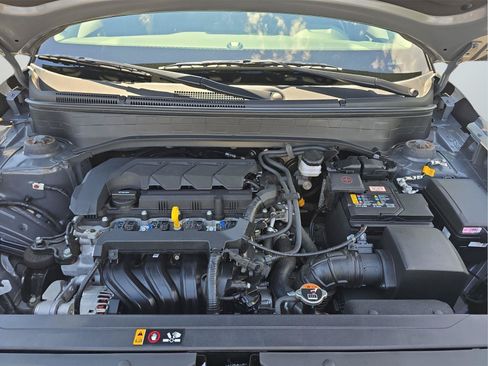 Certified 2025 Hyundai Venue SEL FWD image 24