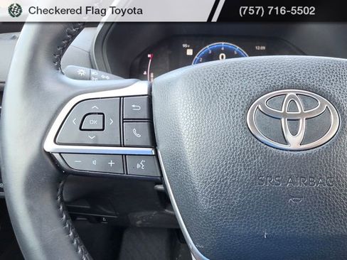 Used 2024 Toyota Grand Highlander AWD image 13