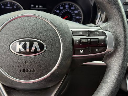 Used 2021 Kia K5 LXS FWD image 16