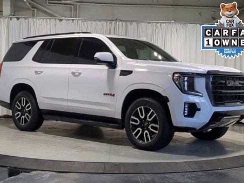 Used 2023 GMC Yukon AT4 w/ Technology Package image 2