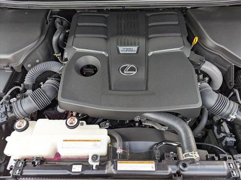 Used 2024 Lexus GX 550 w/ Accessory Package (2T) AWD/4WD image 25