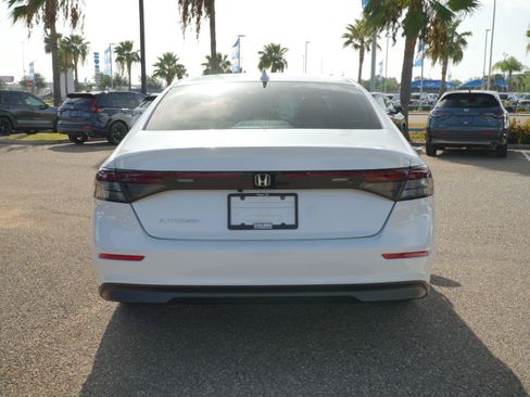 Used 2024 Honda Accord EX image 11