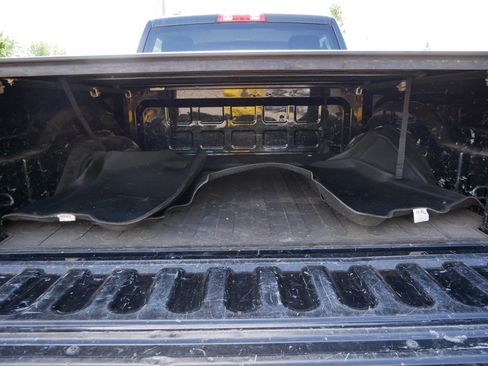 Used 2018 RAM 1500 Express w/ Black Ram 1500 Express Group AWD/4WD image 18