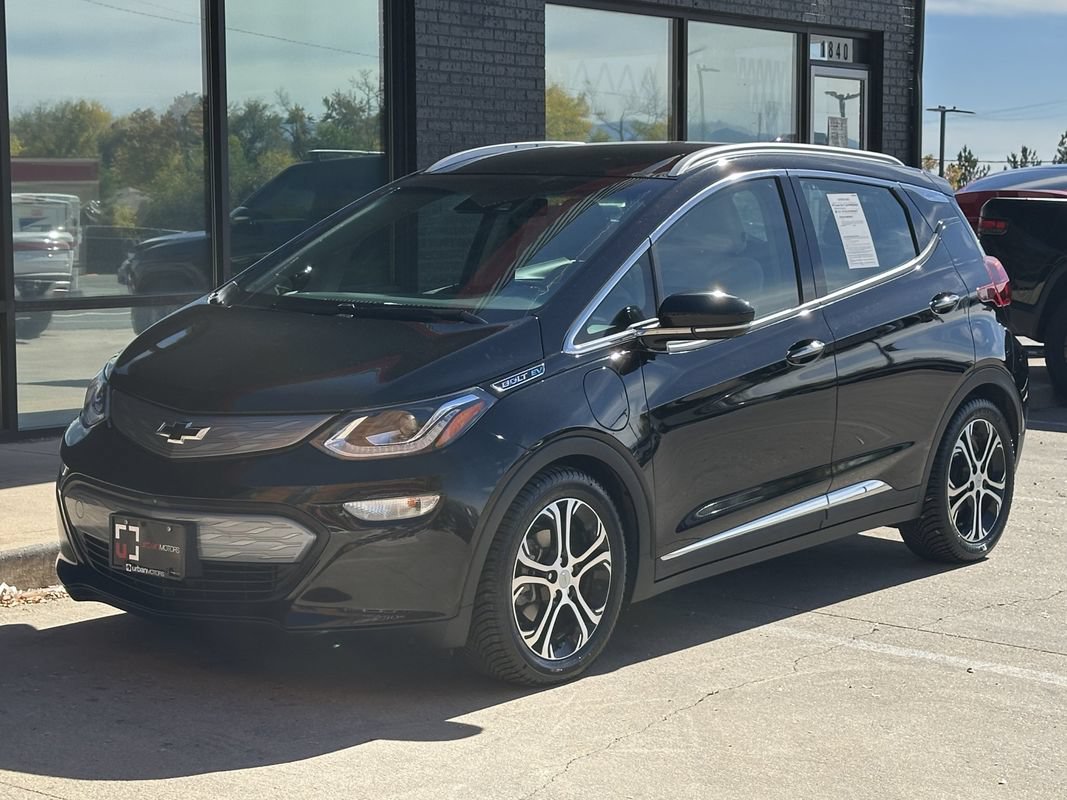 Used 2019 Chevrolet Bolt Premier w/ Infotainment Package FWD image 7