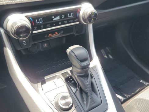 Certified 2025 Toyota RAV4 LE AWD/4WD image 15