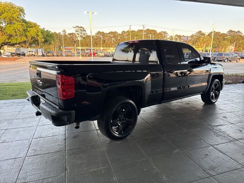 Used 2015 Chevrolet Silverado 1500 W/T RWD image 9