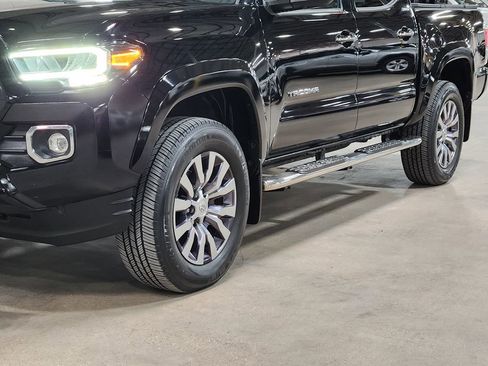 Used 2023 Toyota Tacoma Limited image 17