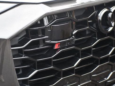 Used 2020 Audi RS Q8 w/ Carbon Optic Package image 22