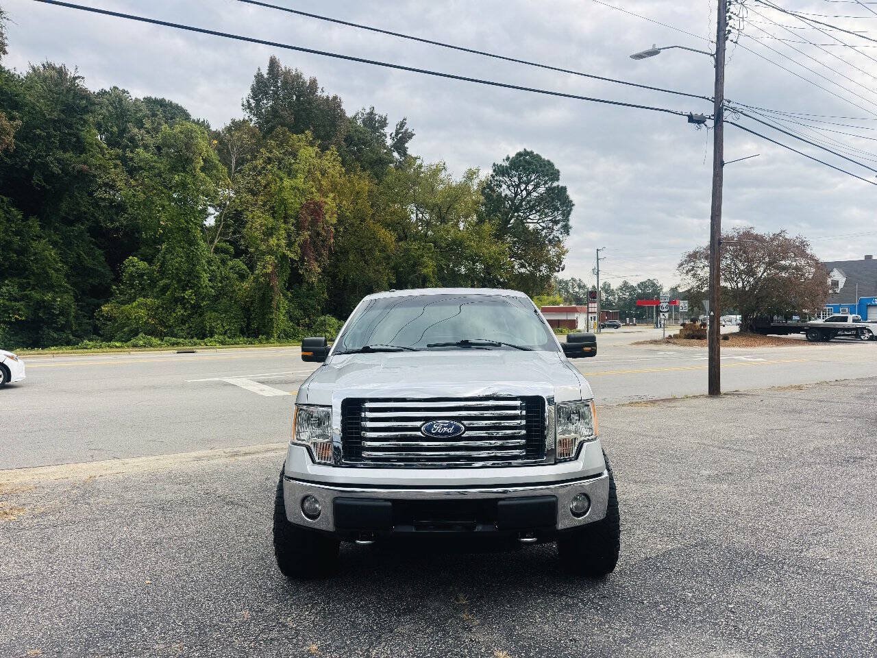 Used 2010 Ford F150 XLT AWD/4WD image 4