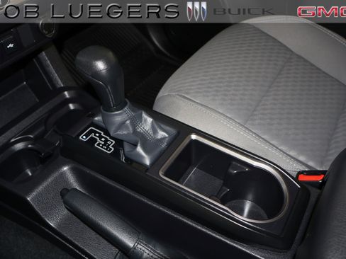Used 2022 Toyota Tacoma SR RWD image 15