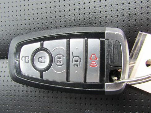 Certified 2023 Ford Escape Platinum AWD/4WD image 36