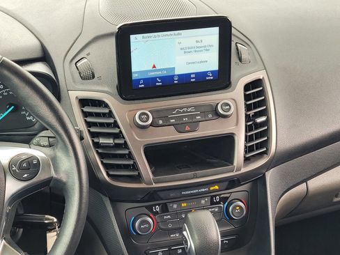 Certified 2023 Ford Transit Connect XLT FWD image 15