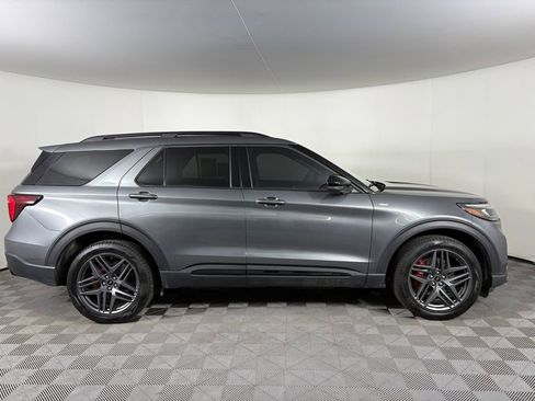 Certified 2025 Ford Explorer ST-Line w/ Premium Package image 8