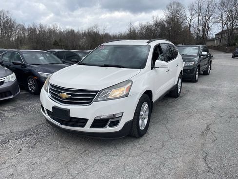 Used 2014 Chevrolet Traverse LT AWD/4WD image 2