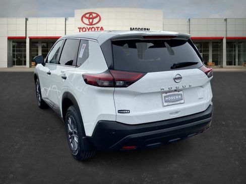 Used 2021 Nissan Rogue S image 6