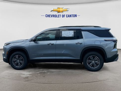 New 2026 Chevrolet Traverse LT FWD image 8