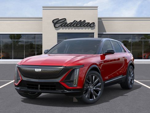 New 2025 Cadillac Lyriq Sport image 39