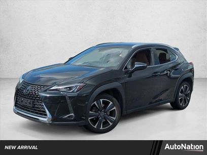 Used 2022 Lexus UX 200 w/ Accessory Package (Z1)