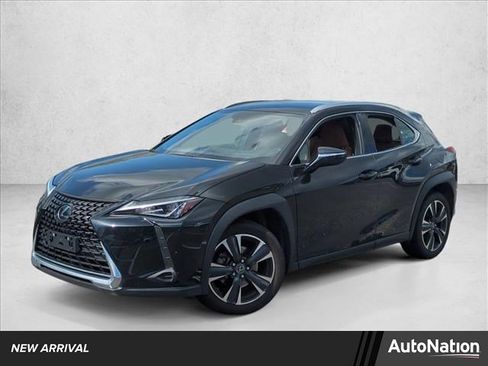 Used 2022 Lexus UX 200 w/ Accessory Package (Z1) image 1