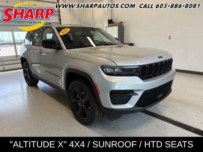 Used 2023 Jeep Grand Cherokee Altitude