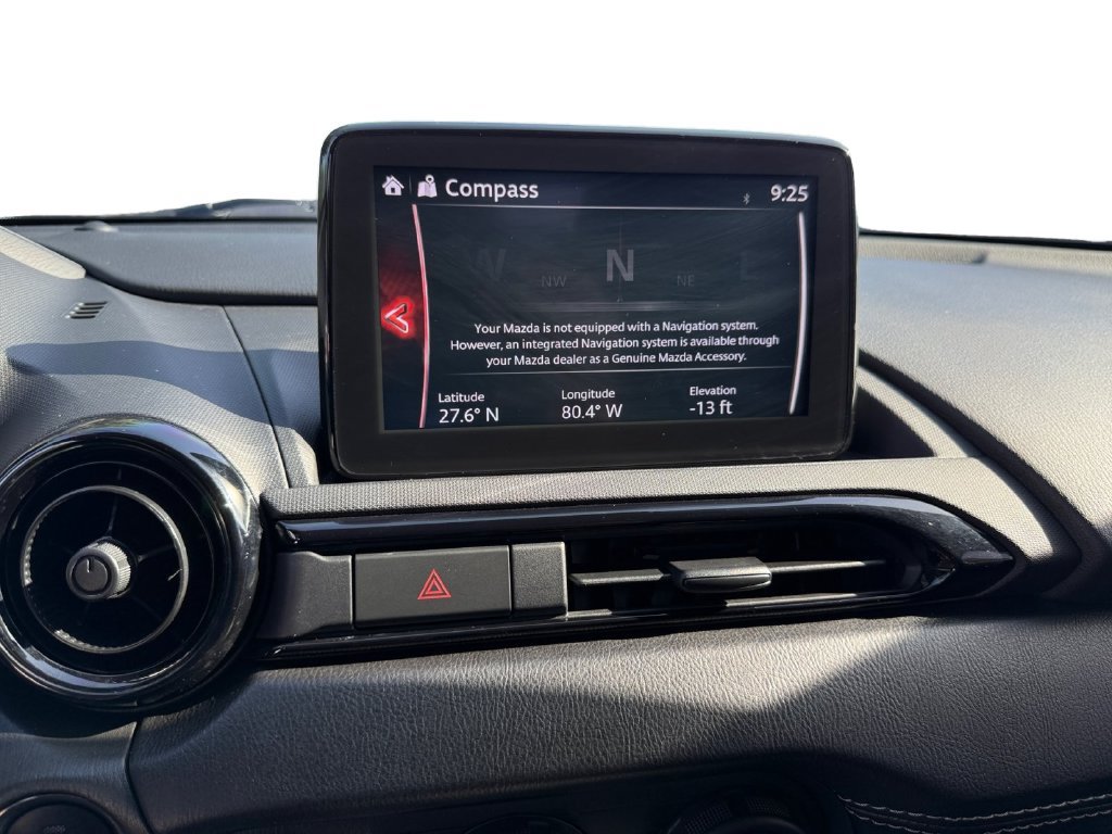 Certified 2022 MAZDA MX-5 Miata Club RWD image 20
