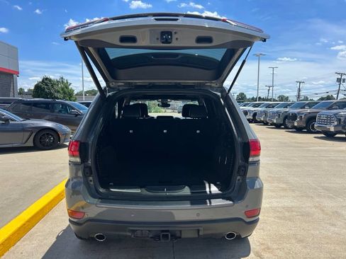 Used 2020 Jeep Grand Cherokee Trailhawk w/ Trailhawk Luxury Group AWD/4WD image 8