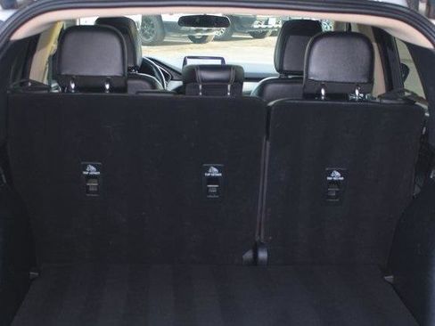 Used 2020 Ford Escape SEL image 9