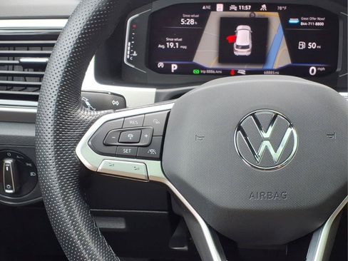 Used 2022 Volkswagen Atlas Cross Sport SEL R-Line AWD/4WD image 10