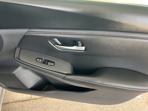 Certified 2023 Nissan Sentra S FWD image 21