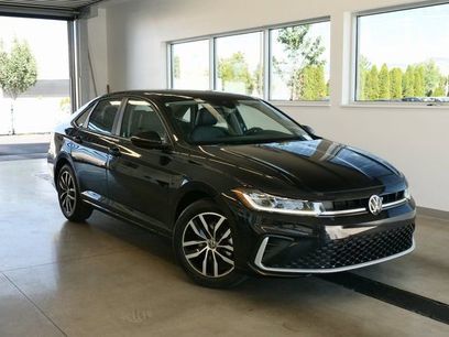 New 2025 Volkswagen Jetta SE