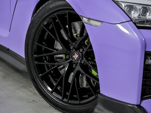 Used 2020 Nissan GT-R Premium image 4