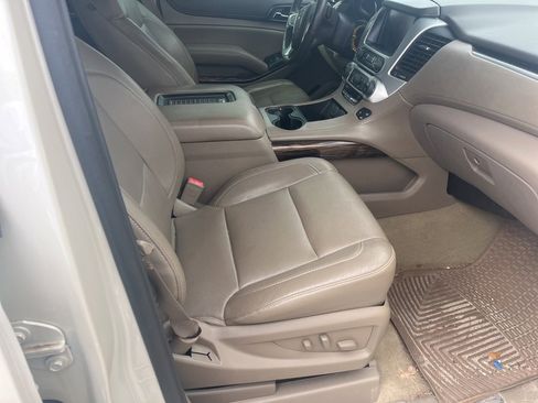 Used 2015 GMC Yukon SLT w/ HD Trailering Package image 5