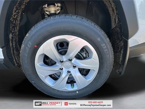 New 2025 Toyota RAV4 LE image 18