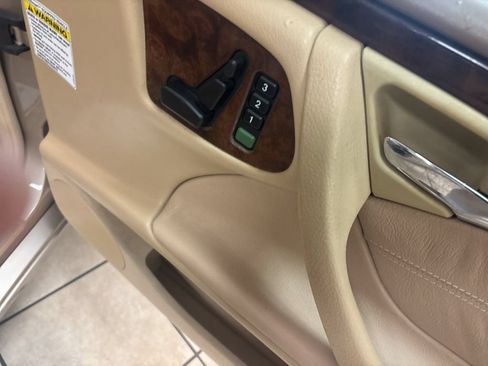 Used 2000 Mercedes-Benz E 430 Sedan image 22