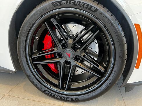 Used 2019 Chevrolet Corvette Grand Sport RWD image 7