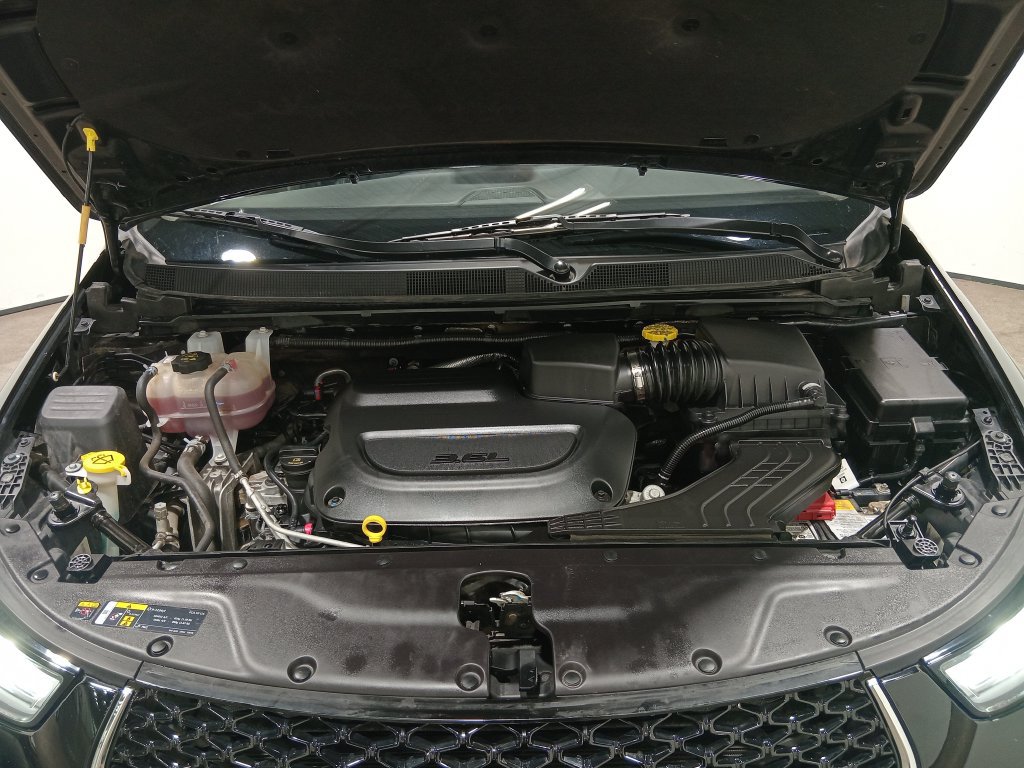 Used 2024 Chrysler Pacifica Touring-L FWD image 11