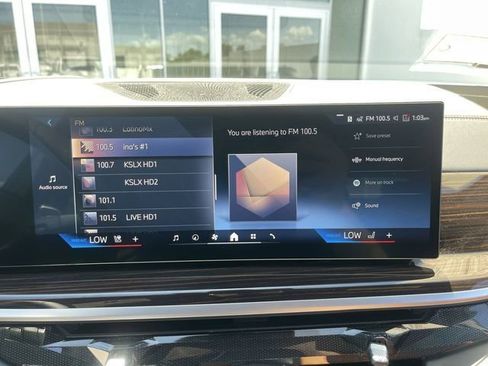 New 2026 BMW X5 xDrive40i w/ M Sport Package AWD/4WD image 21