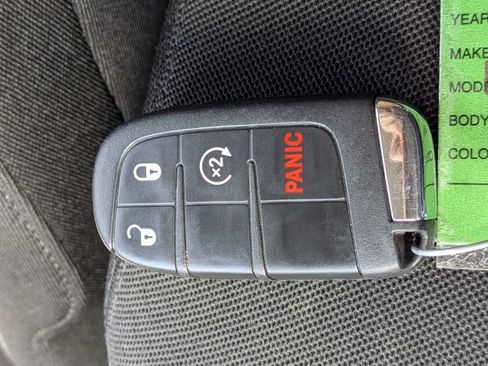 Used 2021 Jeep Renegade Sport FWD image 30