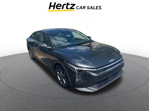 Used 2025 Kia K4 LXS image 1