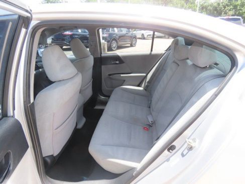 Used 2013 Honda Accord LX image 17