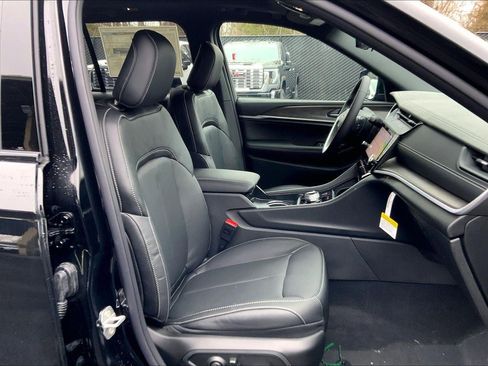 New 2026 Jeep Grand Cherokee Limited image 26