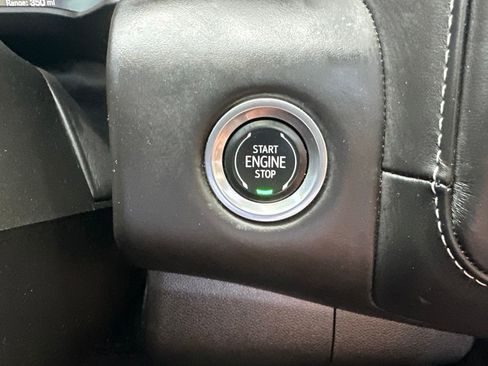 Certified 2023 GMC Yukon XL Denali Ultimate AWD/4WD image 10